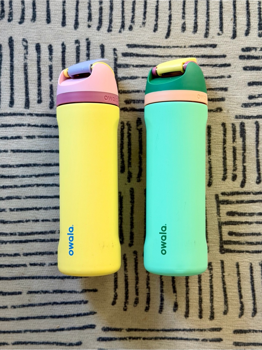Owala LOT OF 2 Water Bottles - Yellow and Mint